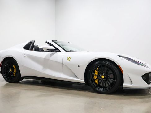Used 2022 Ferrari 812 GTS RWD image 94