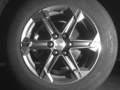 Used 2025 Chevrolet Blazer LT FWD image 12