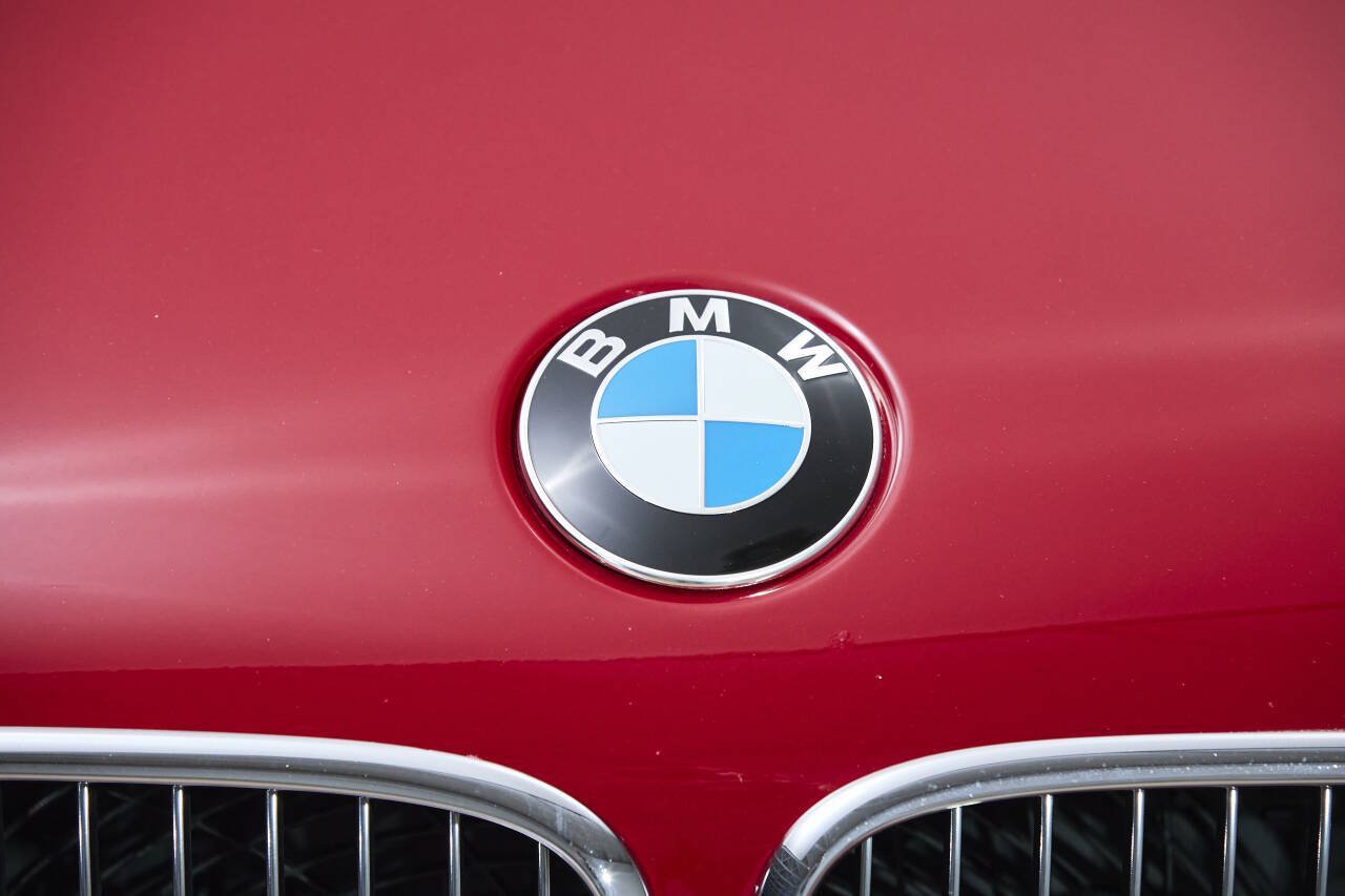 Used 2001 BMW M5 RWD image 38