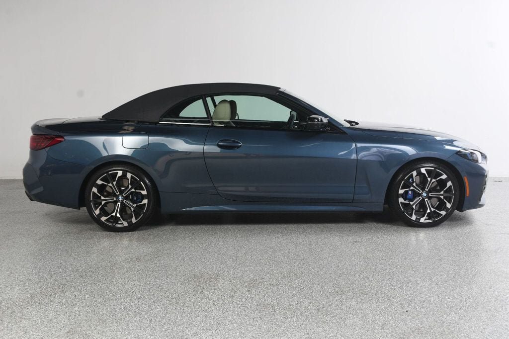 Used 2025 BMW M440i Convertible w/ Premium Package RWD image 4