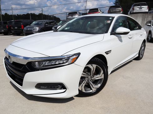 Used 2018 Honda Accord EX-L image 2