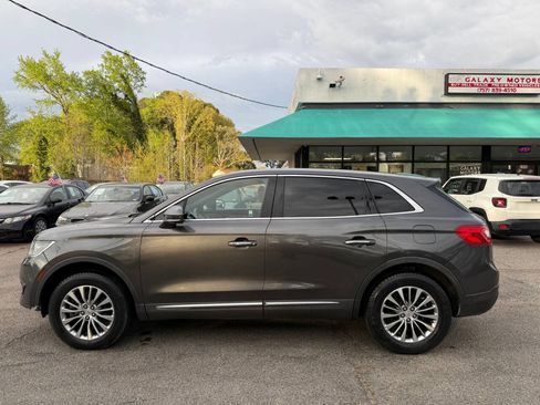 Used 2018 Lincoln MKX Select w/ Select Plus Package image 8