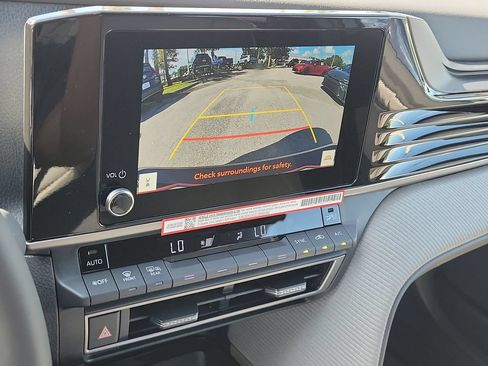 New 2026 Toyota Camry SE w/ Convenience Package FWD image 15