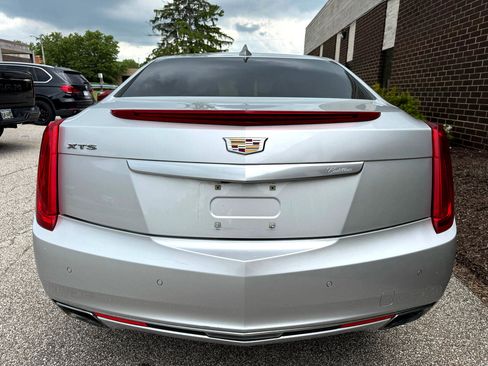 Used 2017 Cadillac XTS Luxury image 9