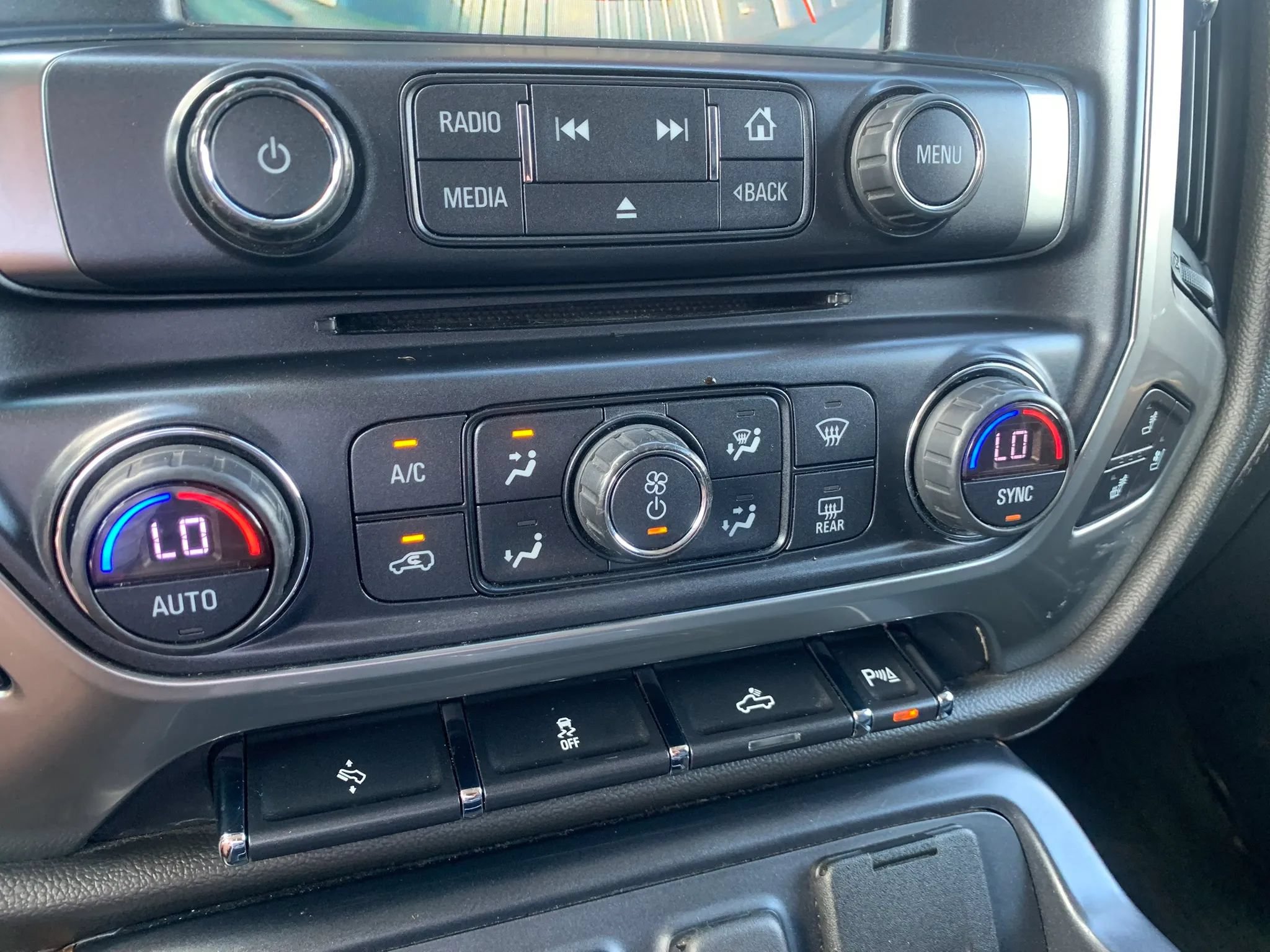Used 2017 Chevrolet Silverado 1500 LTZ w/ Texas Edition AWD/4WD image 28