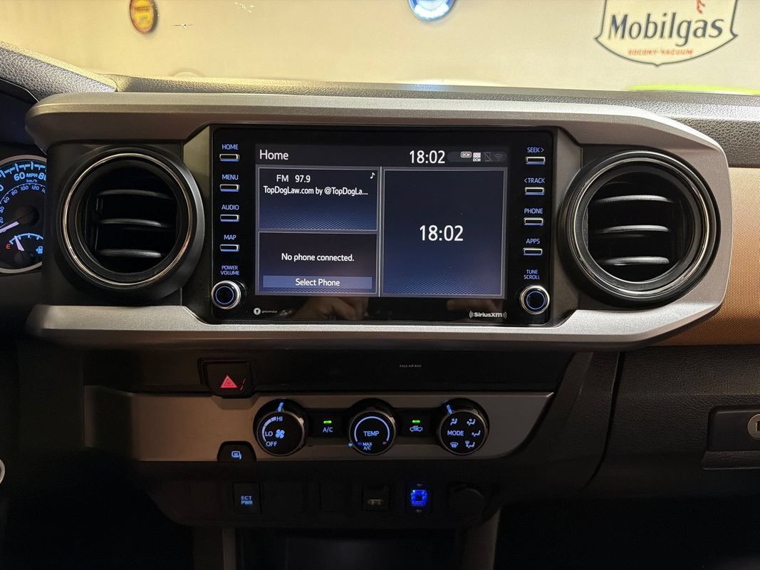 Used 2020 Toyota Tacoma SR5 RWD image 20