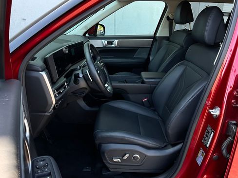 Used 2025 Hyundai Santa Fe SEL image 10