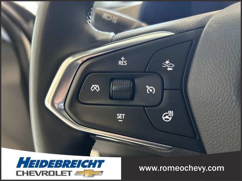 Used 2024 Chevrolet Trax LT w/ Driver Confidence Package FWD image 19