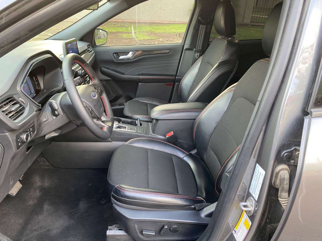 Used 2025 Ford Escape ST-Line w/ Equipment Group 301A FWD image 34