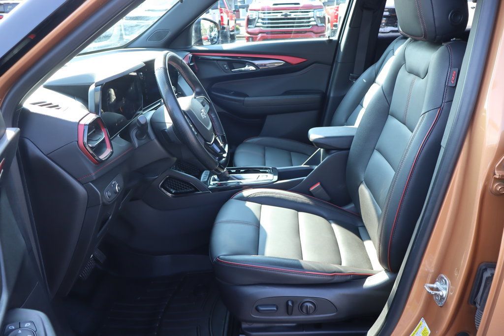 Used 2024 Chevrolet TrailBlazer RS w/ Driver Confidence Package AWD/4WD image 4