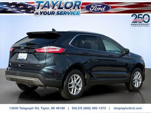 Certified 2023 Ford Edge SEL w/ Convenience Package AWD/4WD image 3