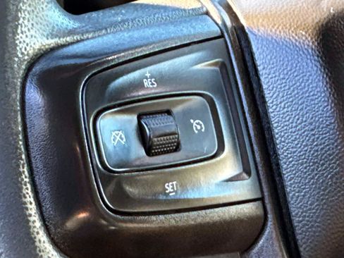 Used 2022 GMC Sierra 3500 Pro w/ Convenience Package image 14