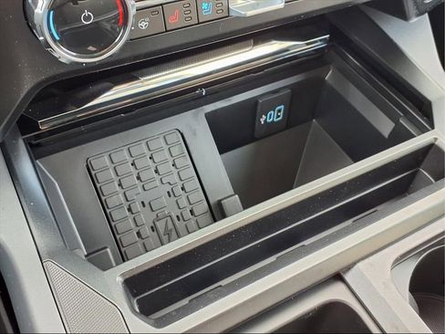 New 2026 Ford F250 Lariat w/ Chrome Package image 10