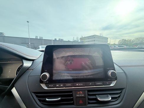 Used 2022 Nissan Altima 2.5 SR image 16