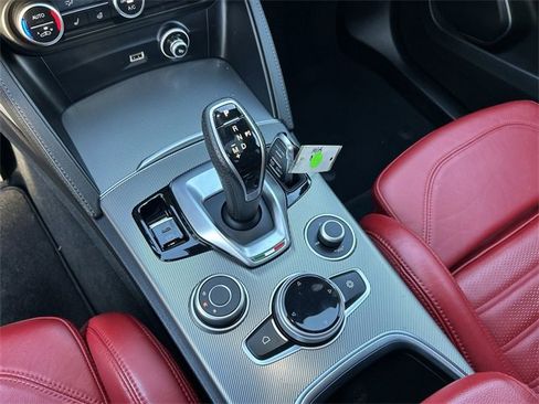 Used 2023 Alfa Romeo Stelvio Veloce image 22