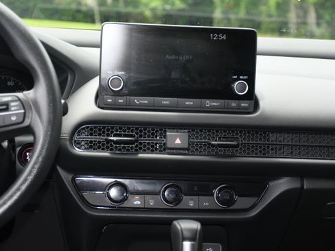 Used 2024 Honda HR-V LX image 15