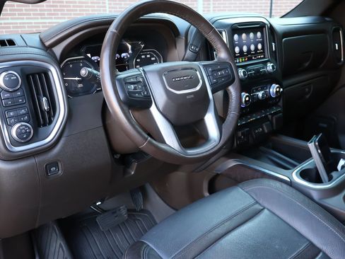 Used 2023 GMC Sierra 2500 Denali image 2