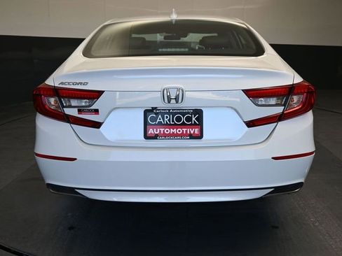 Used 2018 Honda Accord EX image 10