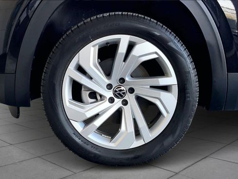 Used 2023 Volkswagen Atlas SE image 11