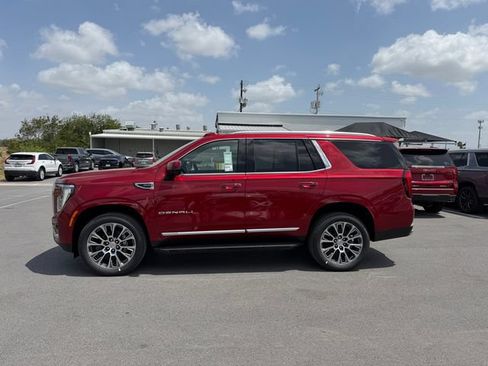 New 2026 GMC Yukon Denali RWD image 8