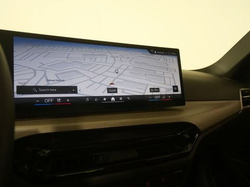 Used 2025 BMW 330i Sedan RWD image 22