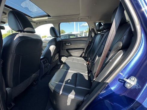 Certified 2023 Nissan Rogue SL image 26