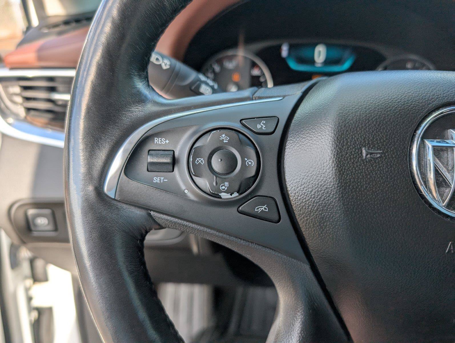 Used 2018 Buick Enclave Avenir w/ Avenir Technology Package FWD image 27