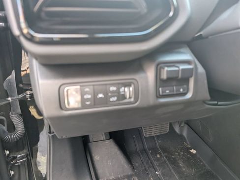 Used 2024 Chevrolet Silverado EV RST AWD/4WD image 13