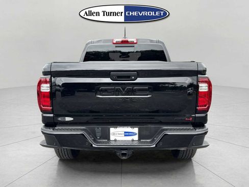 Used 2024 GMC Canyon AT4 w/ Technology Package image 5