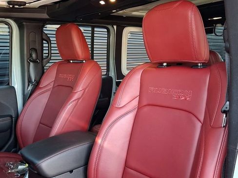 Used 2024 Jeep Wrangler Unlimited Rubicon 392 AWD/4WD image 5