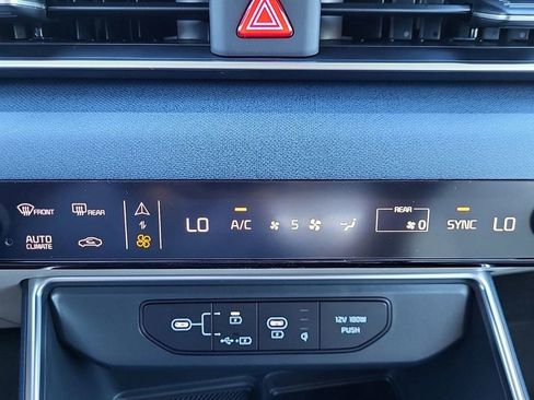 New 2026 Kia Carnival SX image 23