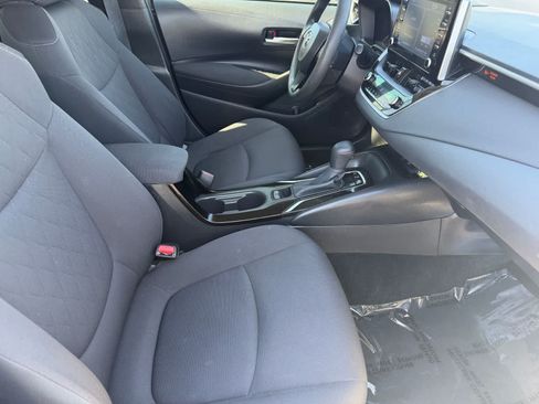 Used 2020 Toyota Corolla LE w/ Carpet Mat Package (TMS) FWD image 12