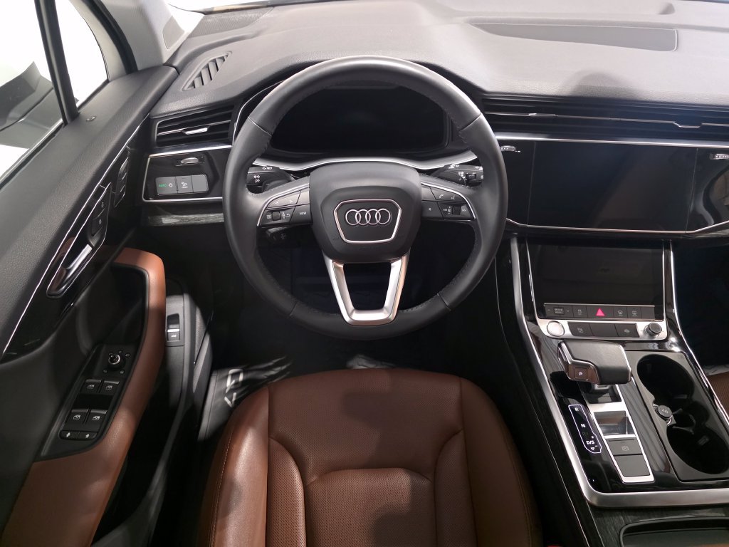 Used 2020 Audi Q7 2.0T Premium Plus w/ Premium Plus Package AWD/4WD image 15