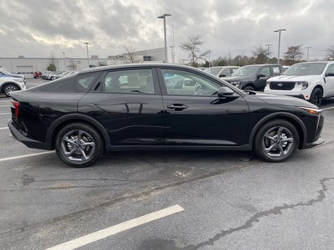 Used 2026 Kia K4 LXS image 8