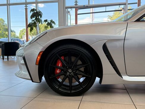 Used 2025 Toyota GR86 Premium w/ Performance Package RWD image 19