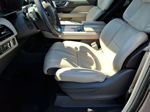 Used 2024 Lincoln Navigator L Reserve AWD/4WD image 19