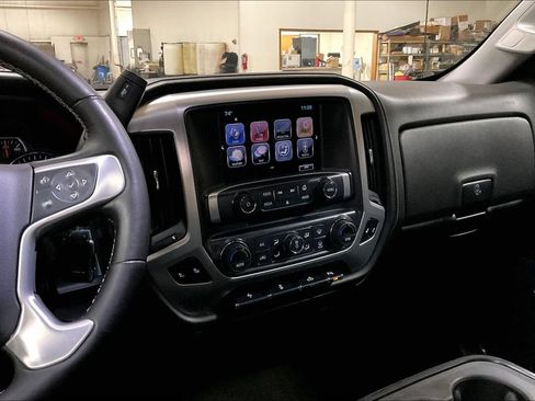 Used 2017 GMC Sierra 1500 SLT w/ SLT Preferred Package AWD/4WD image 6