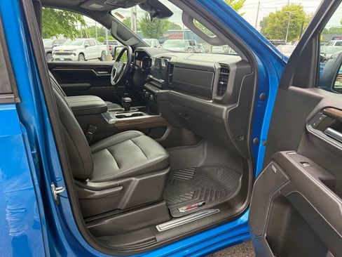 Used 2023 Chevrolet Silverado 1500 RST w/ RST All Star Premium Package AWD/4WD image 15