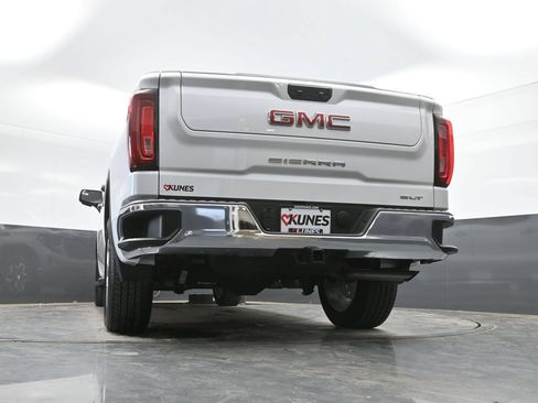 Used 2024 GMC Sierra 1500 SLT w/ SLT Premium Package AWD/4WD image 38