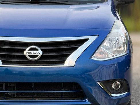 Used 2015 Nissan Versa S Plus FWD image 12