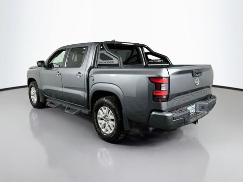 Used 2022 Nissan Frontier SV AWD/4WD image 5