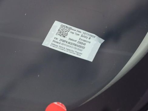 Certified 2024 Ford Edge Titanium image 28