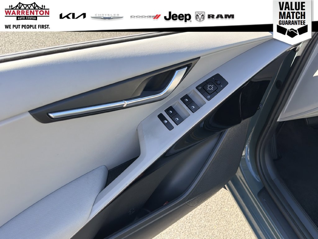 Used 2023 Kia Niro Wind w/ Wind Preserve Package FWD image 18