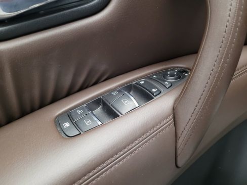 Used 2021 Nissan Armada Platinum w/ Captain's Chairs Package RWD image 27
