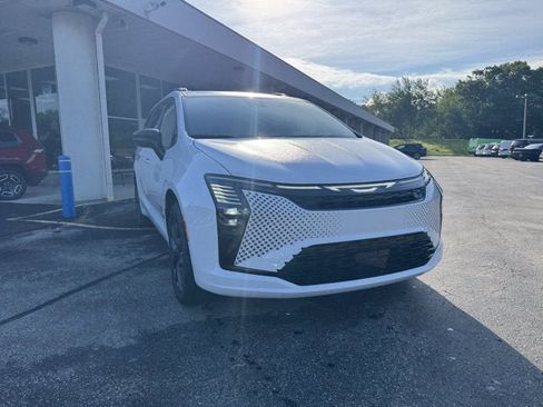 New 2027 Chrysler Pacifica Select AWD/4WD image 8
