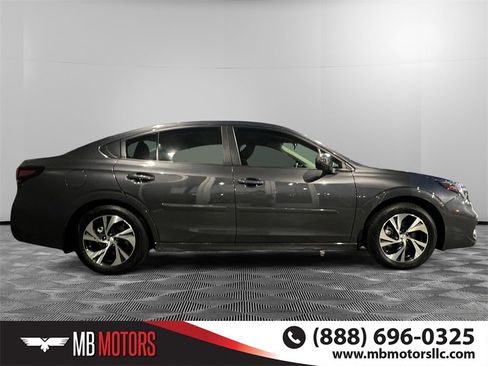 Used 2025 Subaru Legacy Premium image 2