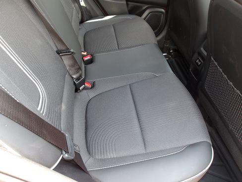 Certified 2025 Hyundai Venue Limited FWD image 10