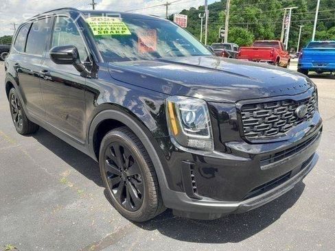 Used 2021 Kia Telluride S AWD/4WD image 3