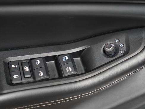 Used 2024 Jeep Grand Cherokee L Laredo image 19