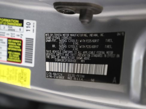 Used 2015 Toyota Sienna LE image 31